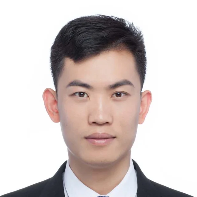Portrait of Dr Guangliang Cheng